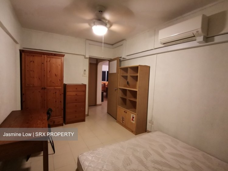 Blk 319 Jurong East Street 31 (Jurong East), HDB 4 Rooms #195689282